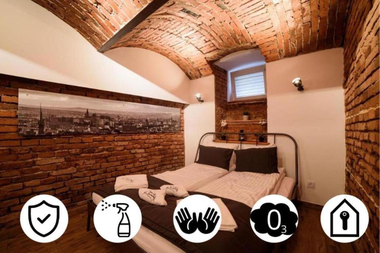 Cracow Rent - Spacious For 2-7 People In Quiet Area - Kolberga Street Nr 3 - 10 Min To Main Square By Foot * Cracovia