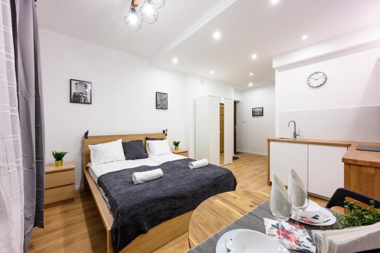 Cracow Rent - Spacious For 2-7 People In Quiet Area - Kolberga Street Nr 3 - 10 Min To Main Square By Foot Aparthotel Cracovia