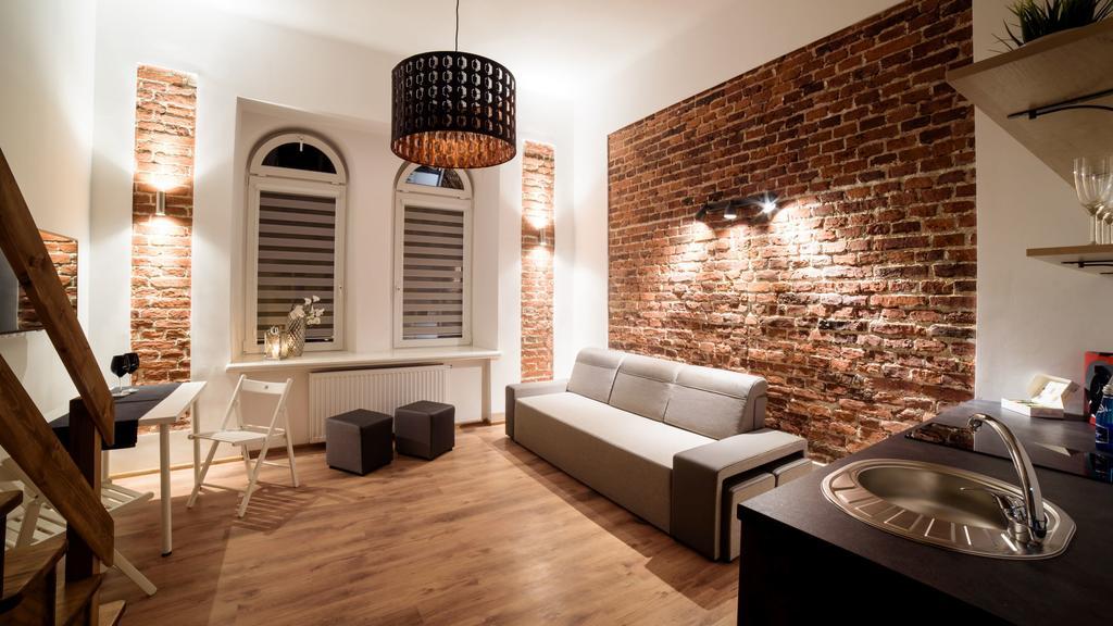 Aparthotel Cracow Rent - Spacious For 2-7 People In Quiet Area - Kolberga Street Nr 3 - 10 Min To Main Square By Foot Cracovia