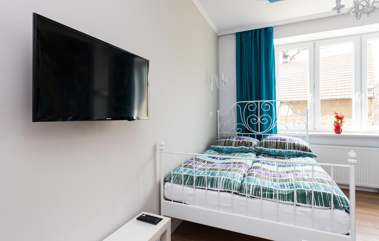 Cracow Rent - Spacious For 2-7 People In Quiet Area - Kolberga Street Nr 3 - 10 Min To Main Square By Foot * Cracovia